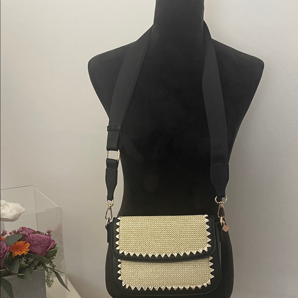 Stylish Black and Cream Straw Women's Bag